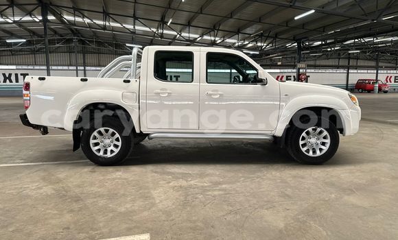 Buy Used Mazda BT-50 White Car in Gobabis in Omaheke