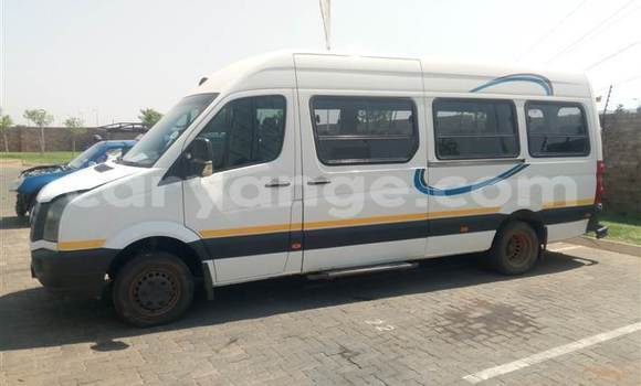 Buy Used Volkswagen Transporter White Car in Grootfontein in Namibia