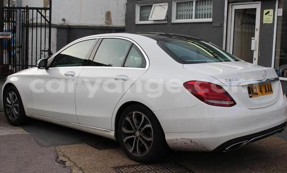 Buy Used Mercedes-Benz C-klasse White Car in Oshakati in Namibia Buy Used Mercedes-Benz C-klasse White Car in Oshakati in Namibia