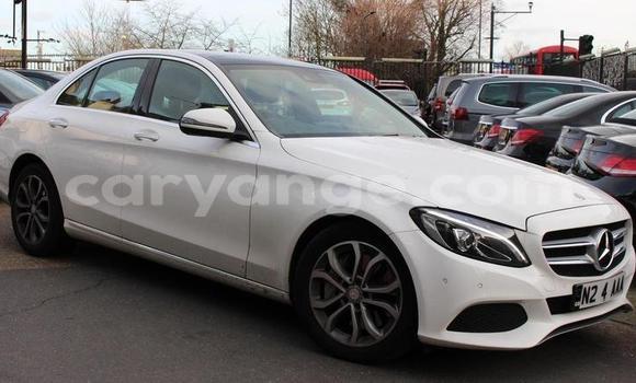 Buy Used Mercedes-Benz C-klasse White Car in Oshakati in Namibia Buy Used Mercedes-Benz C-klasse White Car in Oshakati in Namibia