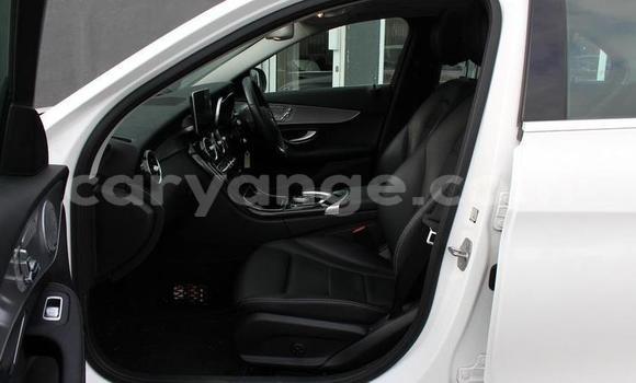 Buy Used Mercedes-Benz C-klasse White Car in Oshakati in Namibia Buy Used Mercedes-Benz C-klasse White Car in Oshakati in Namibia