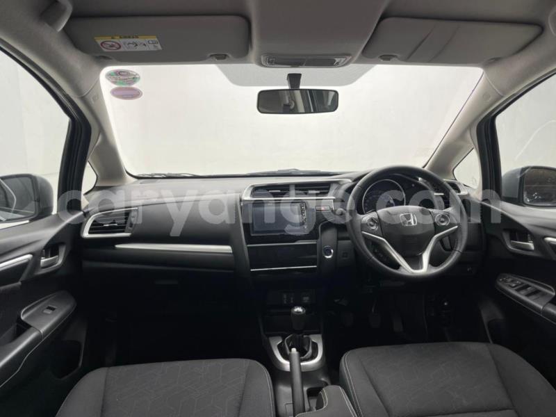 Big with watermark honda fr v hardap aranos 25744