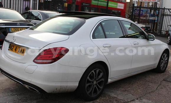 Buy Used Mercedes-Benz C-klasse White Car in Oshakati in Namibia Buy Used Mercedes-Benz C-klasse White Car in Oshakati in Namibia