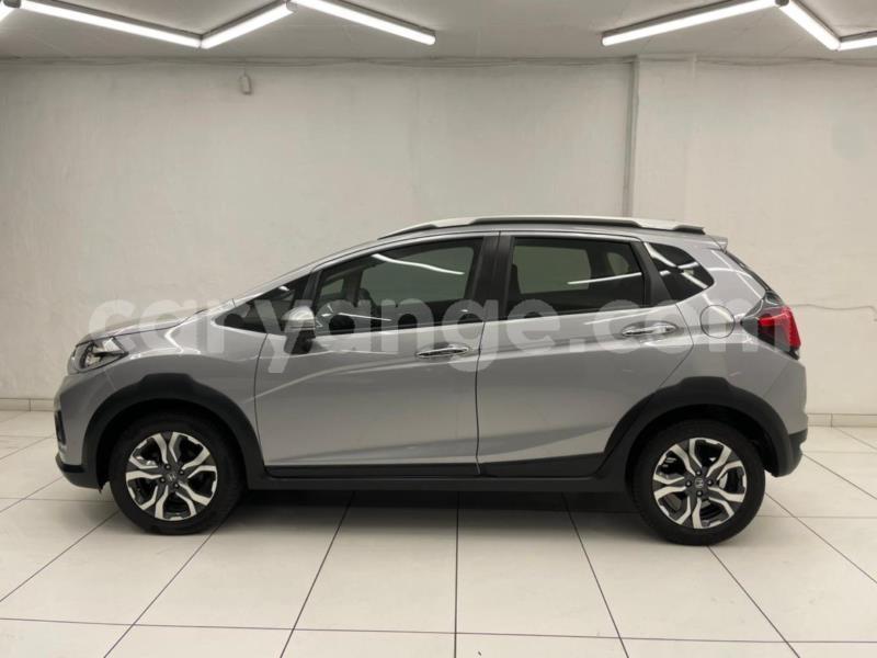 Big with watermark honda fr v hardap aranos 25744