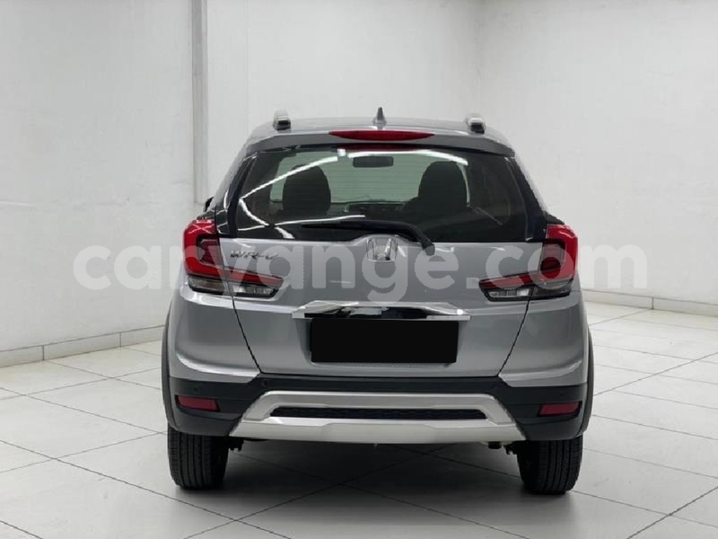Big with watermark honda fr v hardap aranos 25744