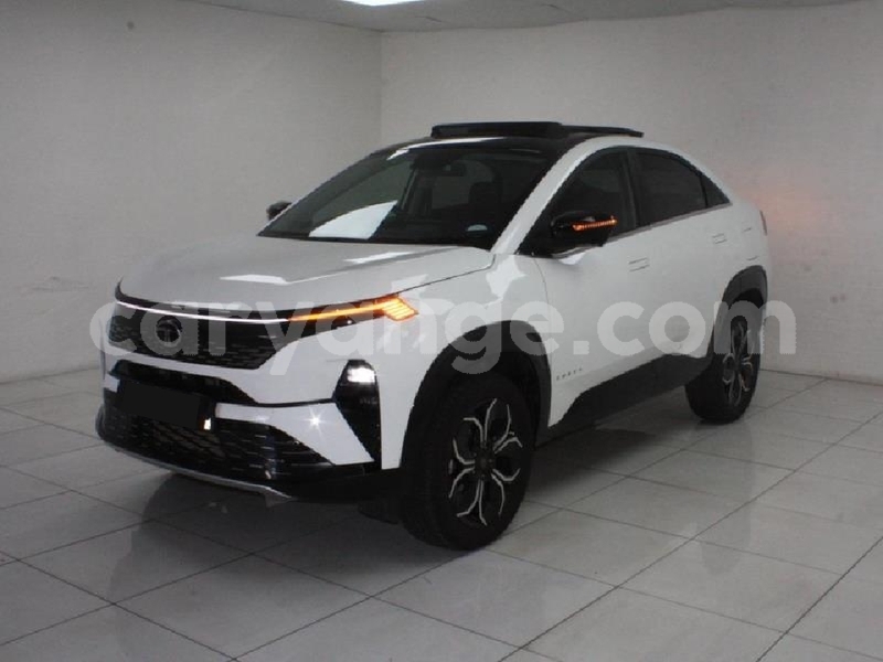 Big with watermark tata sumo karas bethanien 25745