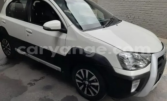 Buy Used Toyota Etios White Car in Henties Bay in Erongo