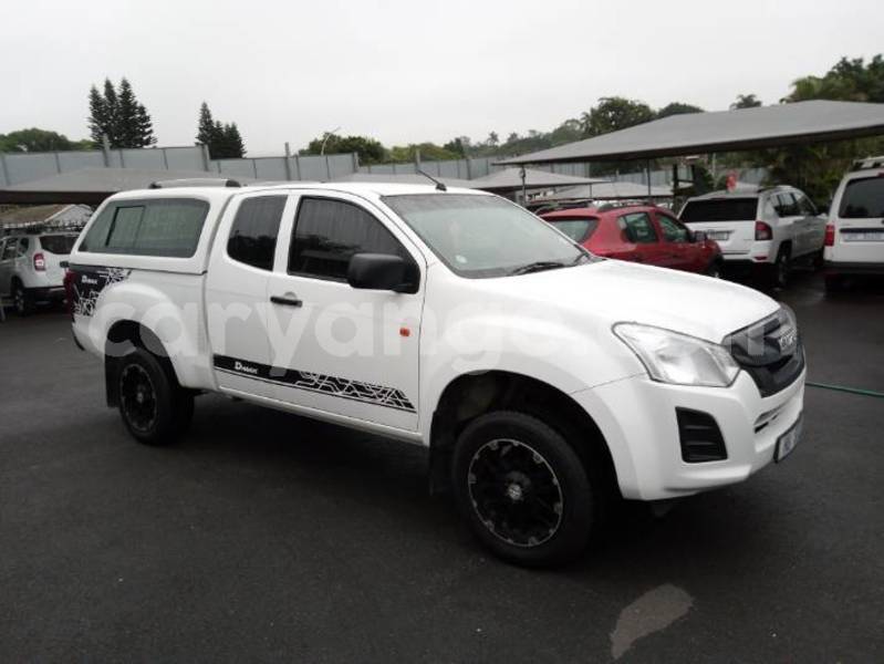 Big with watermark isuzu kb namibia swakopmund 25757