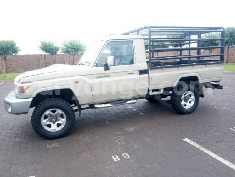 Big with watermark toyota land cruiser omaheke gobabis 25759