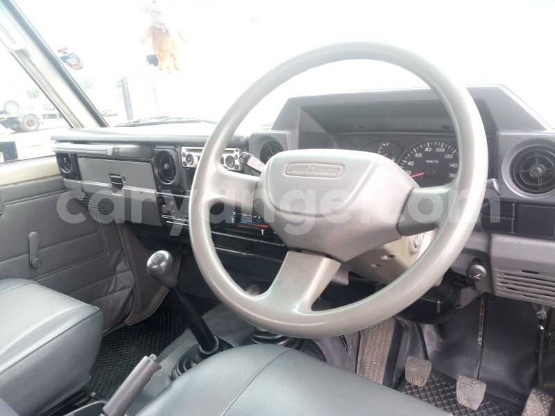 Big with watermark toyota land cruiser omaheke gobabis 25759