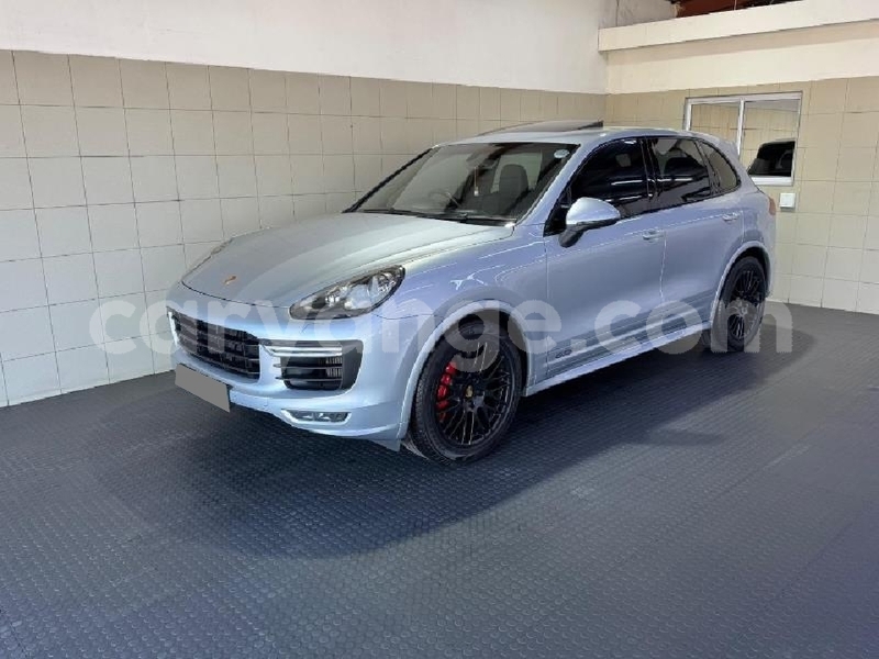 Big with watermark porsche cayenne namibia windhoek 25764