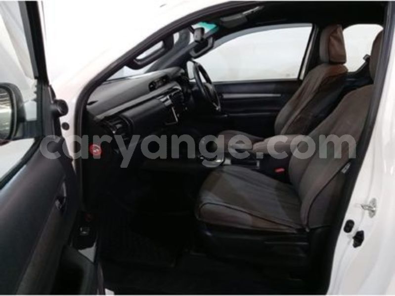 Big with watermark toyota hilux namibia walvis bay 25766