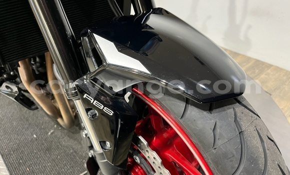 Buy Used Kawasaki Z Red Bike in Otavi in Oshikoto Buy Used Kawasaki Z Red Bike in Otavi in Oshikoto