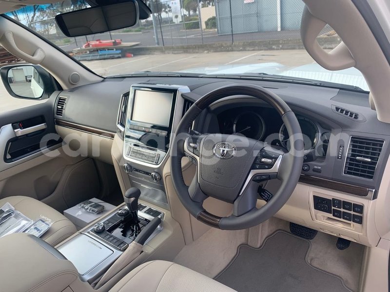 Big with watermark toyota land cruiser namibia windhoek 25780