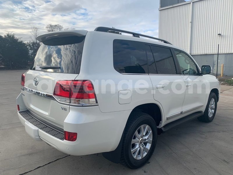 Big with watermark toyota land cruiser namibia windhoek 25780