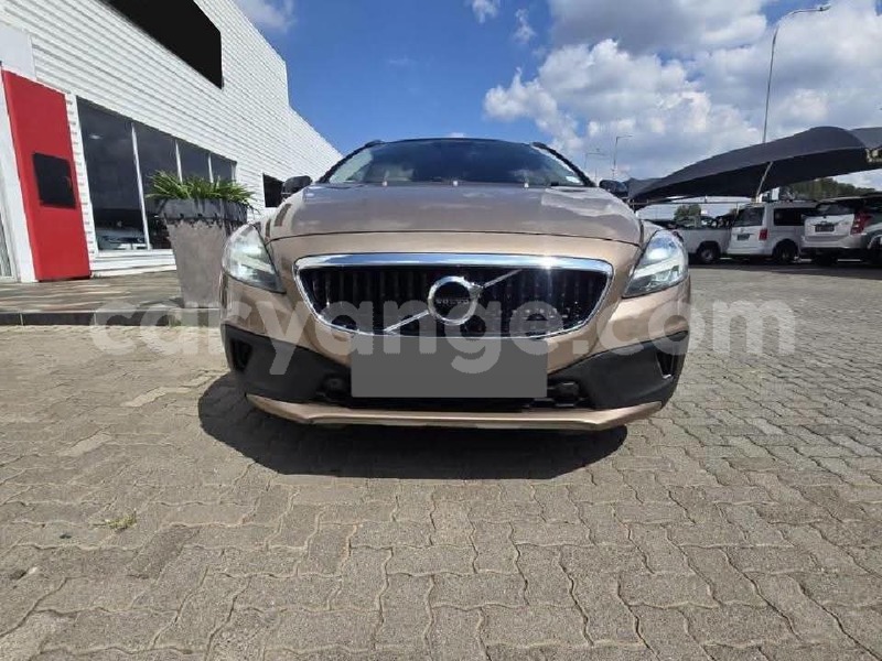 Big with watermark volvo v40 erongo usakos 25787
