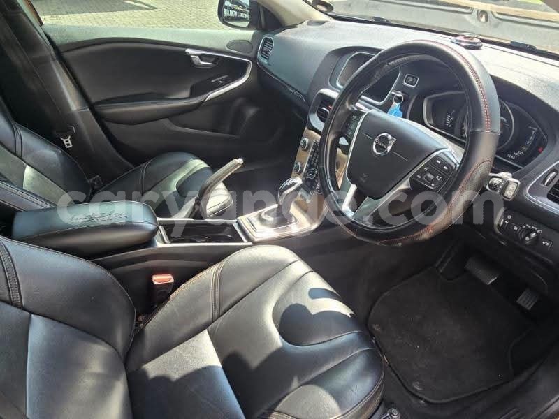 Big with watermark volvo v40 erongo usakos 25787