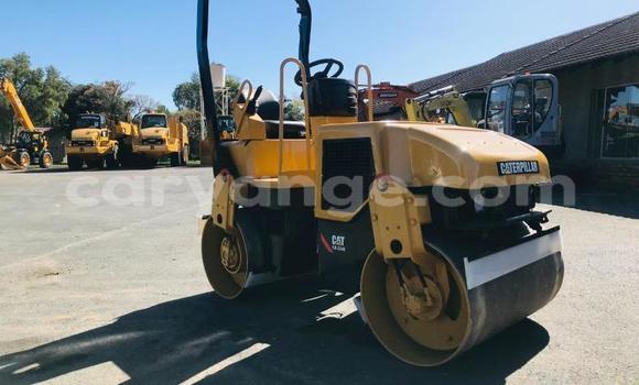 Buy Used Caterpillar 120 Other Truck in Gobabis in Omaheke