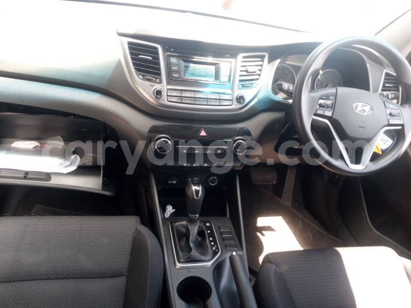 Big with watermark hyundai tucson namibia walvis bay 25794