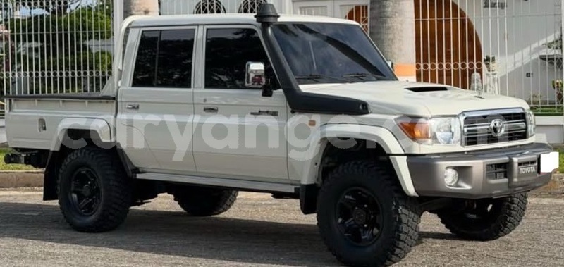 Big with watermark toyota land cruiser namibia windhoek 25803