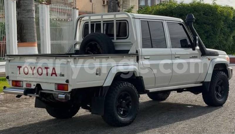 Big with watermark toyota land cruiser namibia windhoek 25803