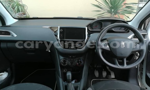 Buy Used Peugeot 208 White Car in Walvis Bay in Namibia Buy Used Peugeot 208 White Car in Walvis Bay in Namibia