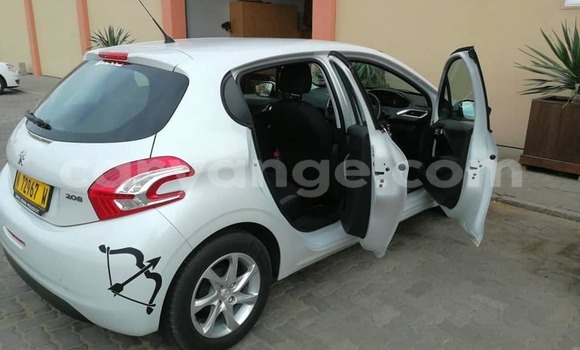 Buy Used Peugeot 208 White Car in Walvis Bay in Namibia Buy Used Peugeot 208 White Car in Walvis Bay in Namibia