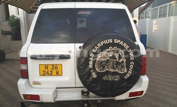 Acheter Occasion Voiture Nissan Patrol Blanc à Windhoek, Namibie Acheter Occasion Voiture Nissan Patrol Blanc à Windhoek, Namibie