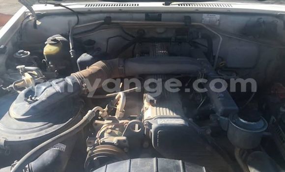 Acheter Occasion Voiture Toyota Land Cruiser Blanc à Windhoek, Namibie Acheter Occasion Voiture Toyota Land Cruiser Blanc à Windhoek, Namibie