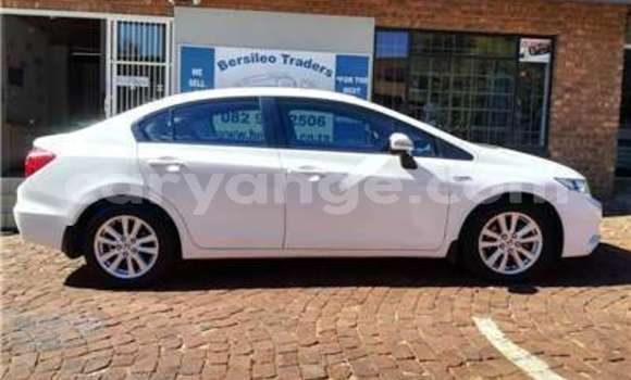 Buy Used Honda Civic White Car in Karasburg in Karas Buy Used Honda Civic White Car in Karasburg in Karas