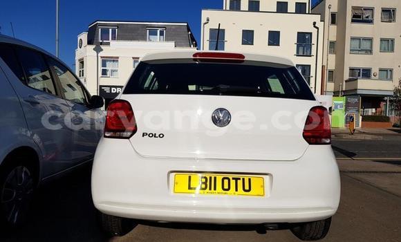 Acheter Occasion Voiture Volkswagen Polo Blanc à Warmbad, Karas Acheter Occasion Voiture Volkswagen Polo Blanc à Warmbad, Karas