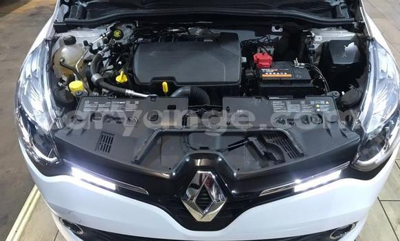 Buy Used Renault Clio White Car in Gobabis in Omaheke Buy Used Renault Clio White Car in Gobabis in Omaheke