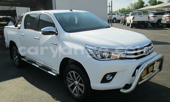 Buy Used Toyota Hilux White Car in Aranos in Hardap Buy Used Toyota Hilux White Car in Aranos in Hardap