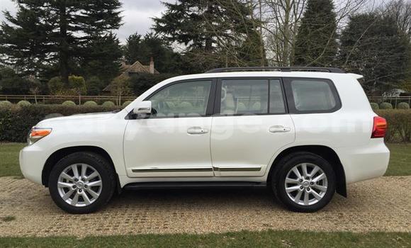 Buy Used Toyota Land Cruiser White Car in Windhoek in Namibia Buy Used Toyota Land Cruiser White Car in Windhoek in Namibia