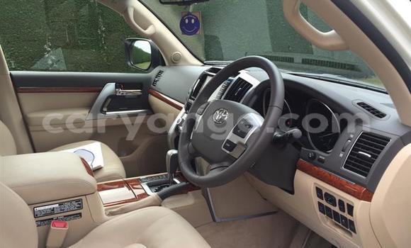 Buy Used Toyota Land Cruiser White Car in Windhoek in Namibia Buy Used Toyota Land Cruiser White Car in Windhoek in Namibia
