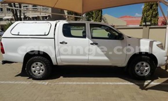 Buy Used Toyota Hilux White Car in Windhoek in Namibia Buy Used Toyota Hilux White Car in Windhoek in Namibia