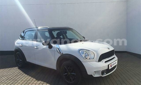 Buy Used Mini Cooper White Car in Windhoek in Namibia Buy Used Mini Cooper White Car in Windhoek in Namibia
