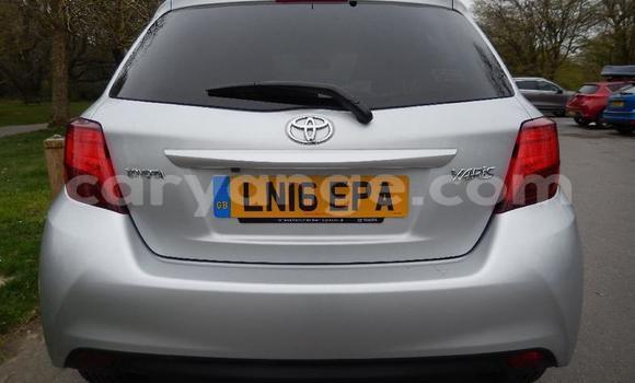 Acheter Occasion Voiture Toyota Yaris Gris à Gobabis, Omaheke Acheter Occasion Voiture Toyota Yaris Gris à Gobabis, Omaheke