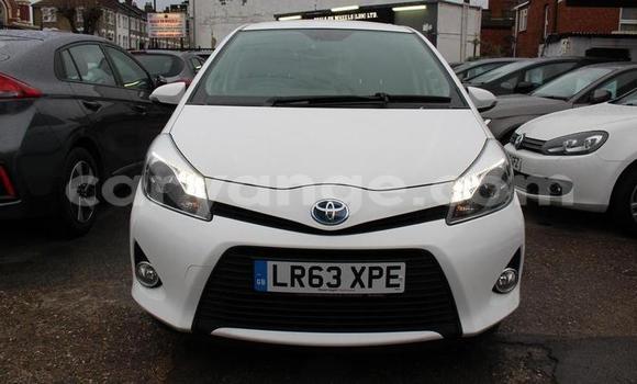 Buy Used Toyota Yaris White Car in Grootfontein in Namibia Buy Used Toyota Yaris White Car in Grootfontein in Namibia