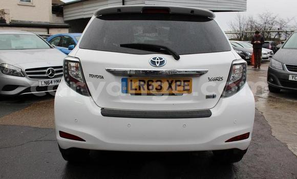 Buy Used Toyota Yaris White Car in Grootfontein in Namibia Buy Used Toyota Yaris White Car in Grootfontein in Namibia