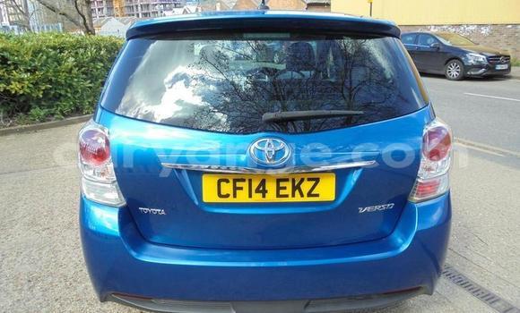 Buy Used Toyota Verso Blue Car in Henties Bay in Erongo Buy Used Toyota Verso Blue Car in Henties Bay in Erongo