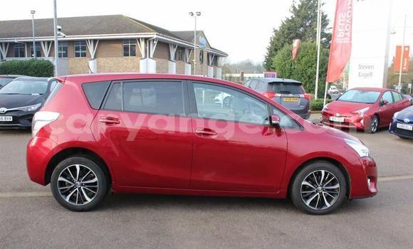 Acheter Occasion Voiture Toyota Verso Rouge à Mariental, Namibie Acheter Occasion Voiture Toyota Verso Rouge à Mariental, Namibie