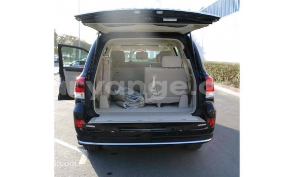 Acheter Import Voiture Toyota Land Cruiser Noir à Import - Dubai, Namibie Acheter Import Voiture Toyota Land Cruiser Noir à Import - Dubai, Namibie