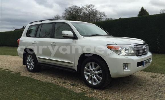 Buy Used Toyota Land Cruiser Prado White Car in Walvis Bay in Namibia Buy Used Toyota Land Cruiser Prado White Car in Walvis Bay in Namibia