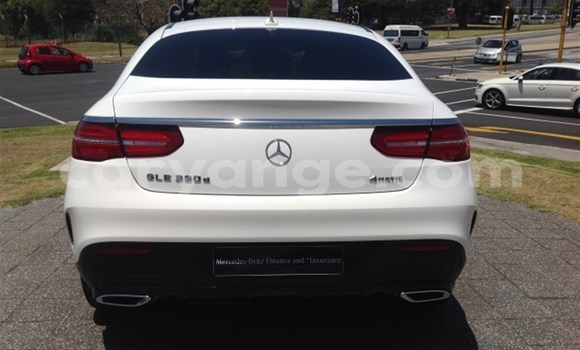 Acheter Occasion Voiture Mercedes Viano Blanc à Karasburg, Karas Acheter Occasion Voiture Mercedes Viano Blanc à Karasburg, Karas