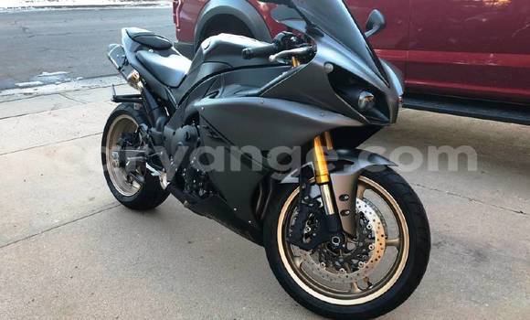 Buy Used Yamaha R1 Beige Bike in Bethanien in Karas