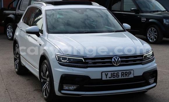Buy Used Volkswagen Tiguan White Car in Leonardville in Omaheke Buy Used Volkswagen Tiguan White Car in Leonardville in Omaheke
