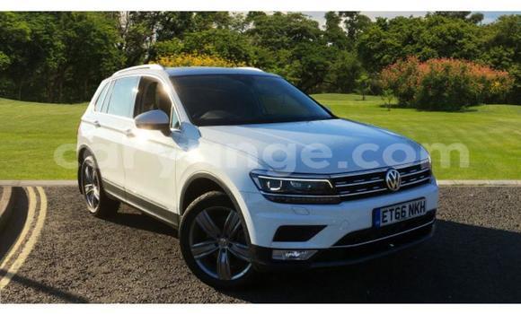 Buy Used Volkswagen Tiguan White Car in Windhoek in Namibia Buy Used Volkswagen Tiguan White Car in Windhoek in Namibia