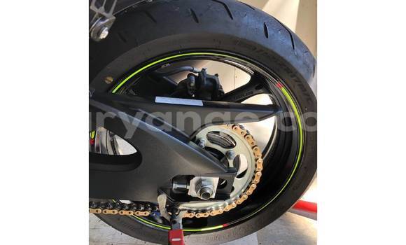 Acheter Occasion Moto Suzuki GSX Marron à Windhoek, Namibie Acheter Occasion Moto Suzuki GSX Marron à Windhoek, Namibie