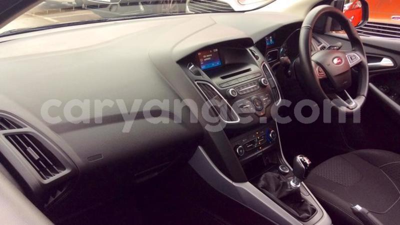 Big with watermark 2015 fordfocus 1.0 ecoboost 125 zetec 5dr 5